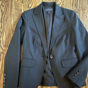 Banana Republic 00 petite black lined blazer. Excellent condition
